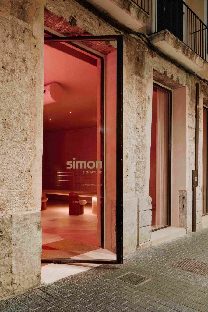 Simon abre su espacio Signature en Mallorca