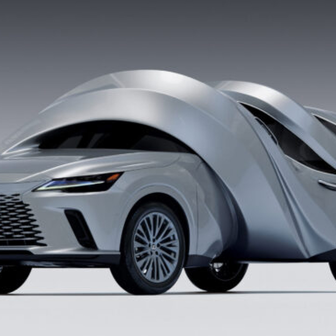Lexus y MSCHF crean esculturas imposibles